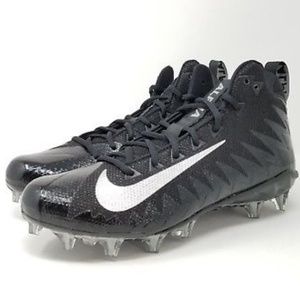 Nike Alpha Menace Pro Mid Football Cleats